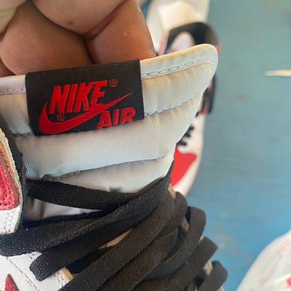 Air Jordan Kids Sneakers Red and White Nike Retro 1 High - Picture 6 of 7